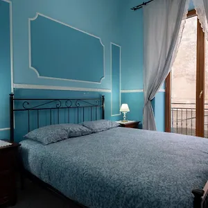 spaccanapoli-home.hotels-amalfi.com/